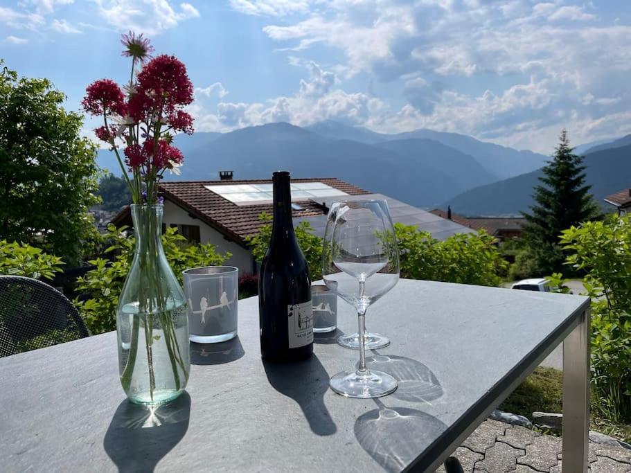 Wohnung Mit Fantastischer Aussicht Trin Esterno foto